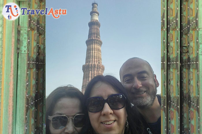 Jessica, Yanet and Carlos from Chile in Qutub Minar Delhi
