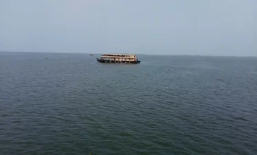 Backwaters Houseboat Kerala