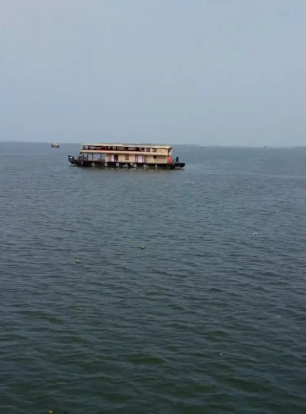 Backwaters Houseboat Kerala